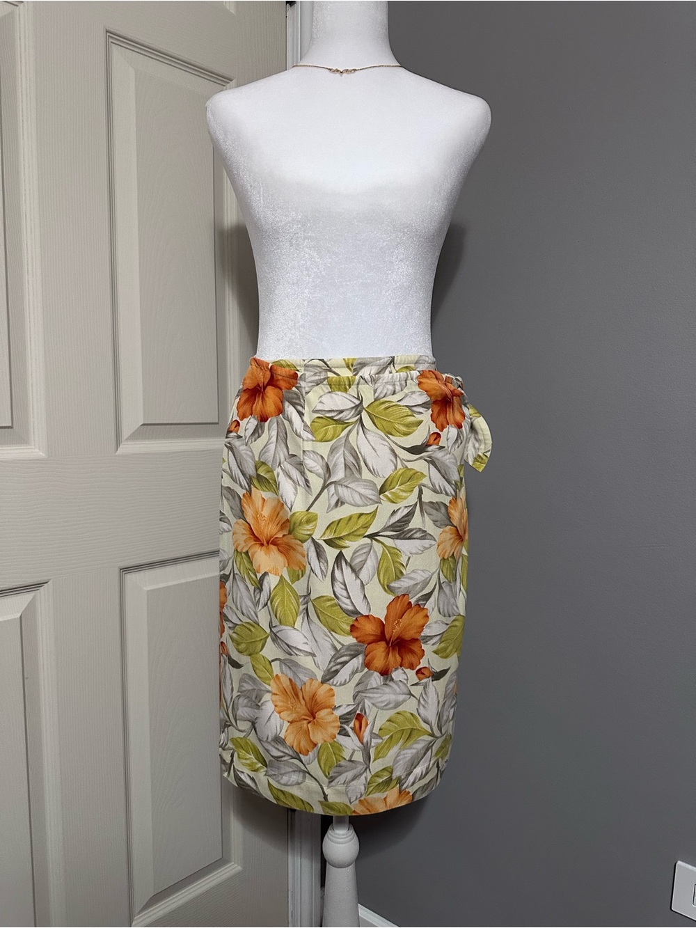 Tommy Bahama Vintage Bohemian Floral Hibiscus Tie-Waist Skirt - Women